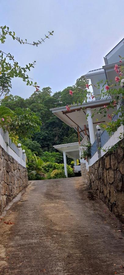 ماهي Le Chant De Merle Self -Catering Studios And Apartments المظهر الخارجي الصورة